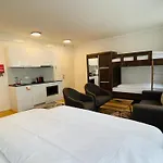 Hotel Akomo