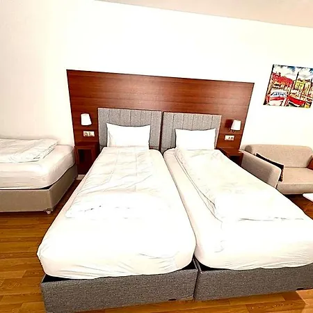 Hotel Akomo