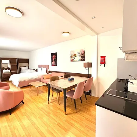 Otel Akomo Bern