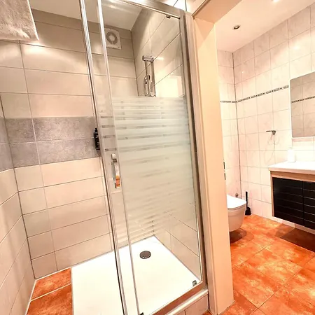 Otel Akomo Bern